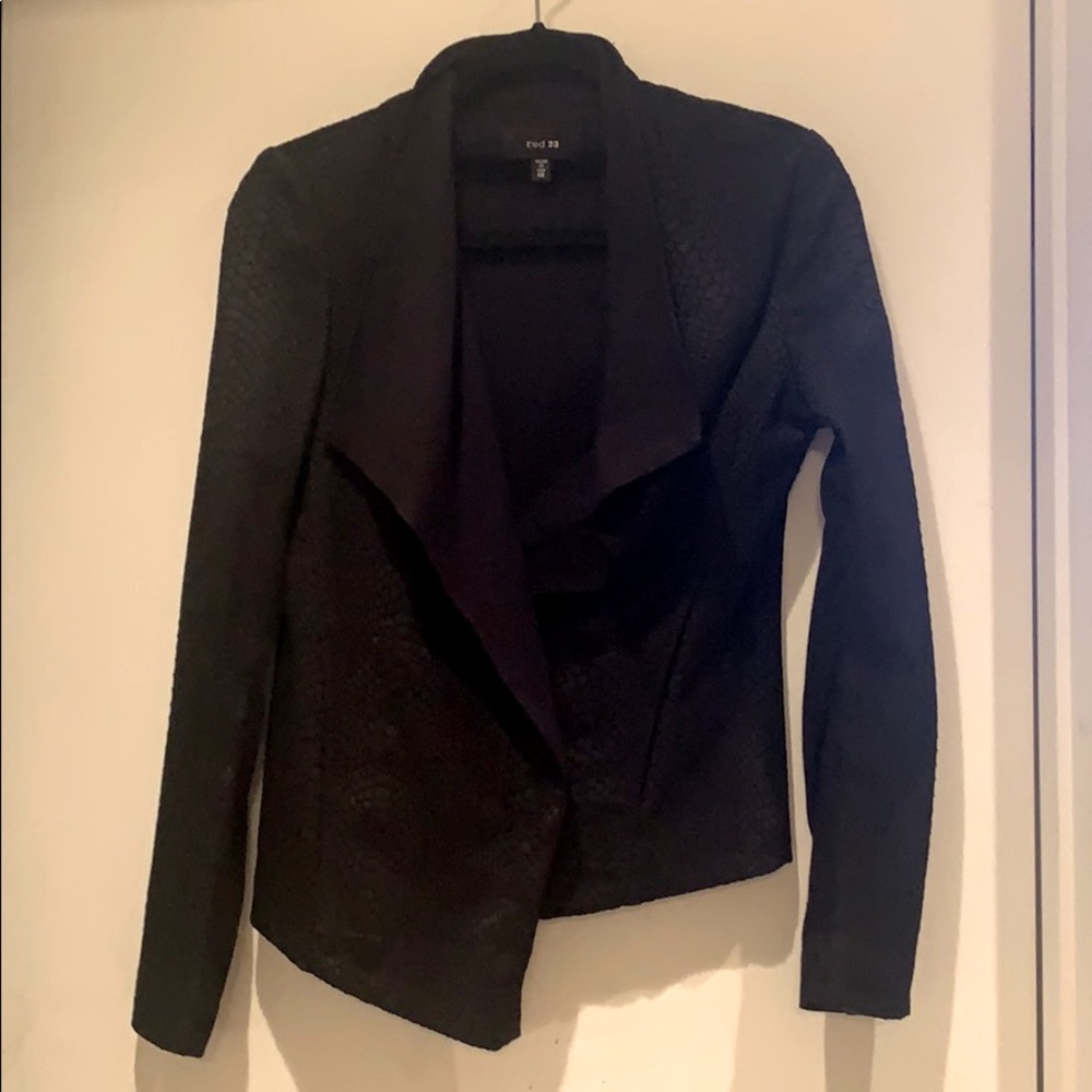 SNAKE TEXTURED POWER WOMAN SUIT JACKET
